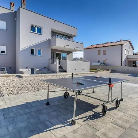 Amazing In With Heated Swimming Pool Holiday home