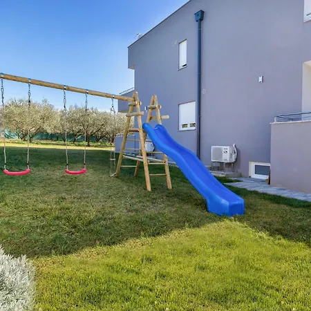 Holiday home Amazing In With Heated Swimming Pool
