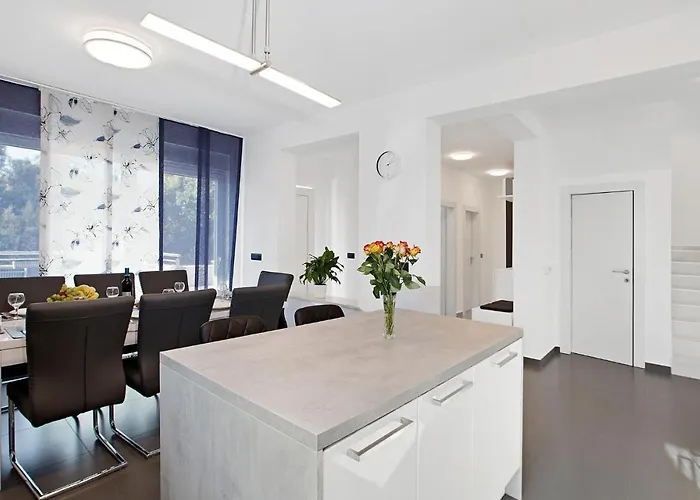 Stunning In With Sauna Ferienhaus