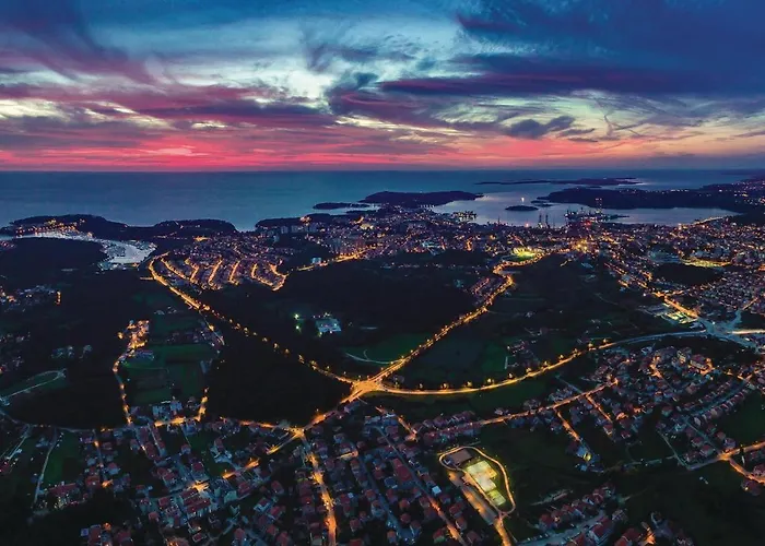 Stunning In With Sauna Ferienhaus