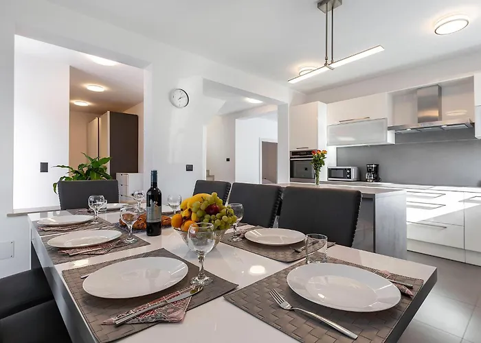 Stunning In With Sauna * Pula